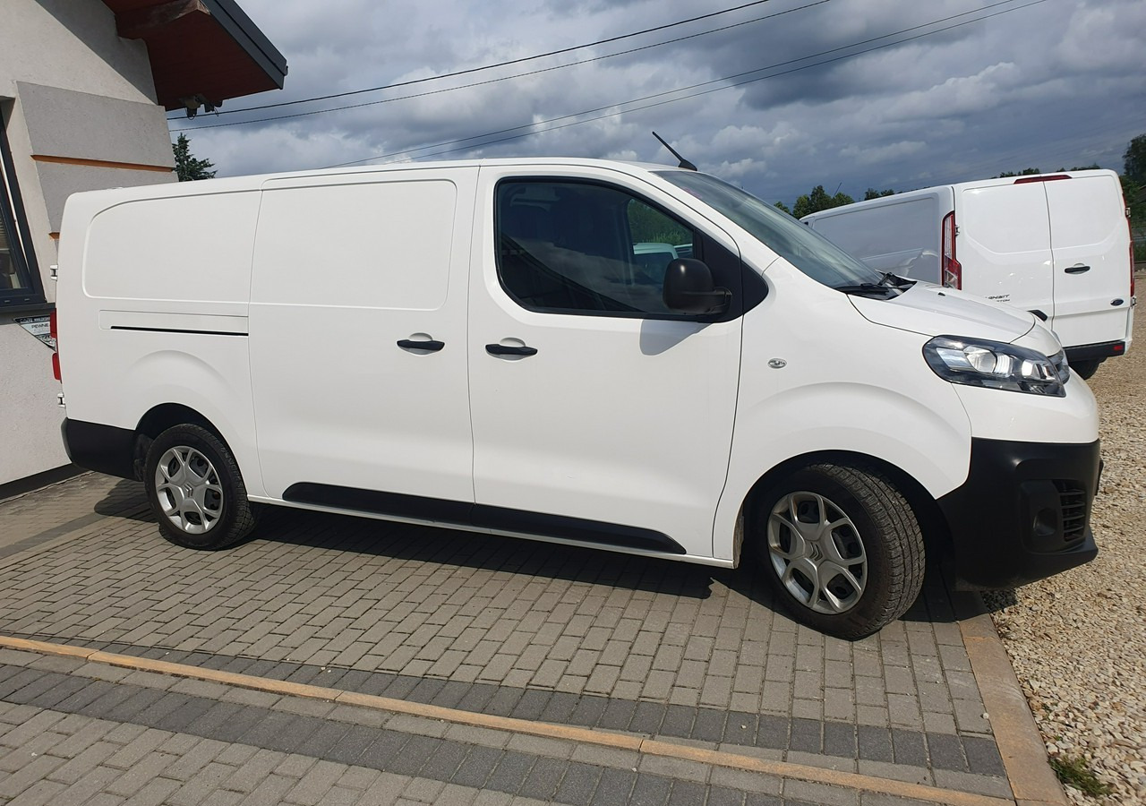 Opel Vivaro 2,0 Diesel | L3 H1 | Stan bdb *Long* - 패널 밴 : 사진 4 Opel Vivaro 2,0 Diesel | L3 H1 | Stan bdb *Long* - 패널 밴 : 사진 4