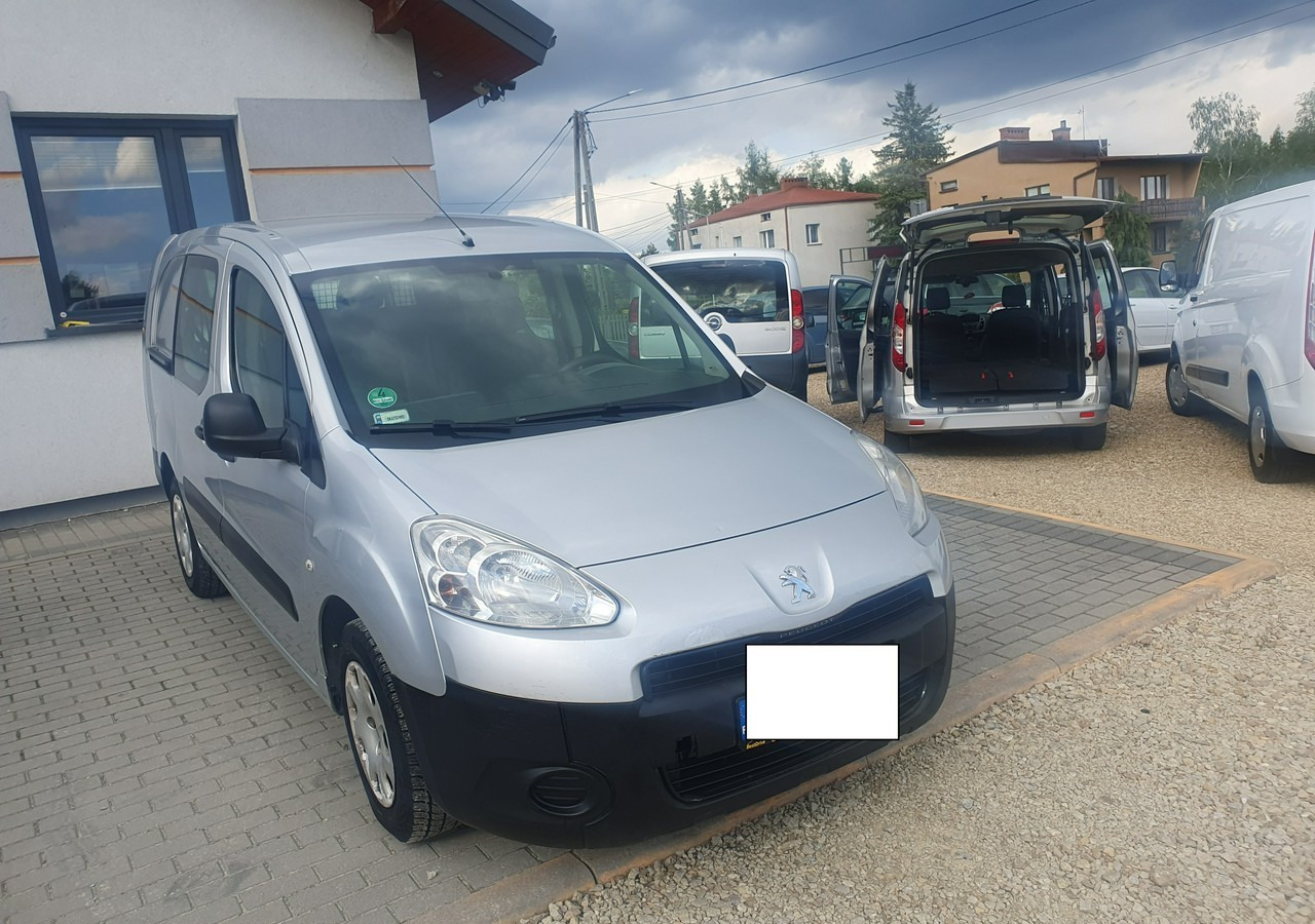 Peugeot Partner long *2 lub 5 osobowy *klima* gruau* - 패널 밴 : 사진 4 Peugeot Partner long *2 lub 5 osobowy *klima* gruau* - 패널 밴 : 사진 4