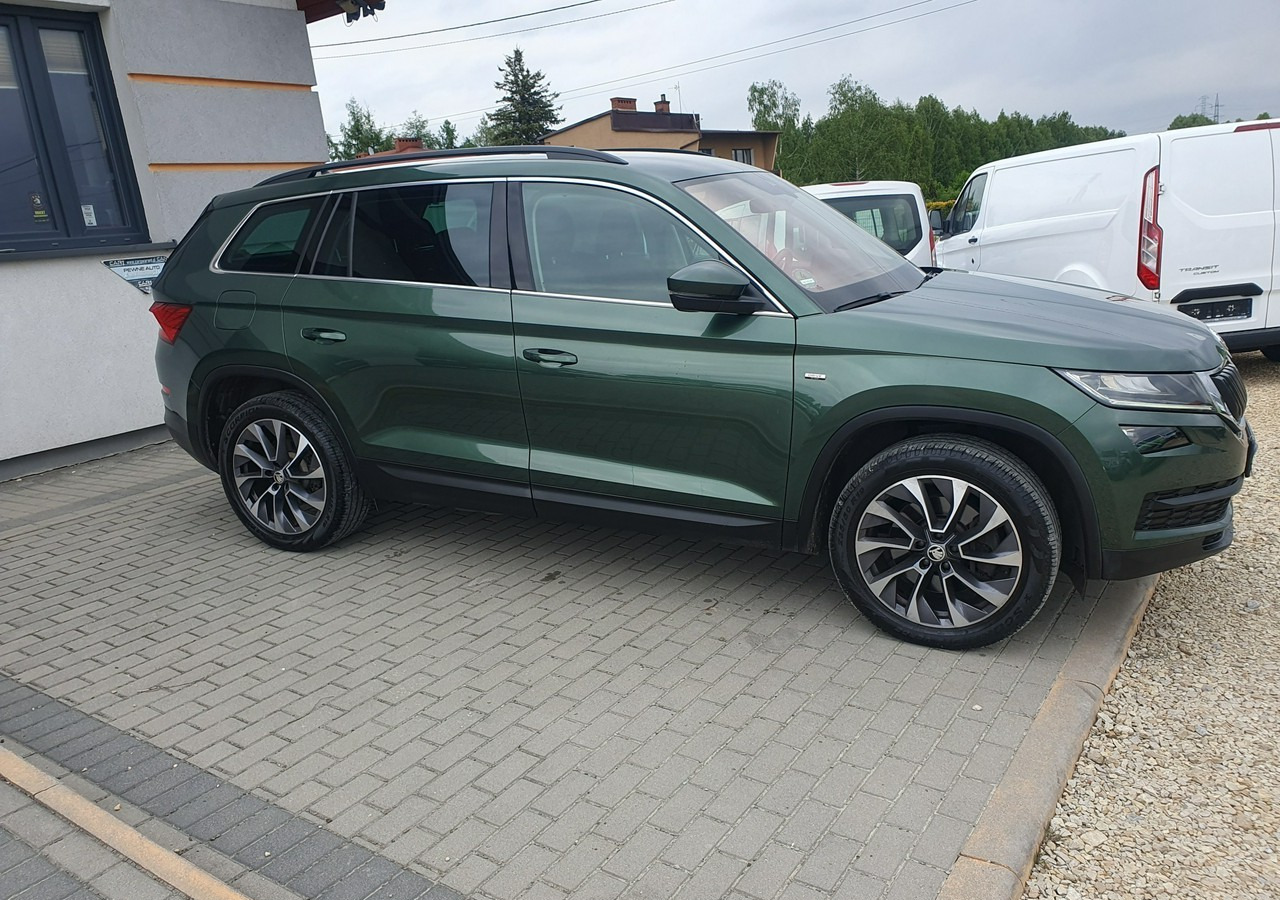 Skoda Kodiaq Skoda Kodiaq Skoda Kodiaq 2.0 tsi 4x4 Wersja Drive na 125 lecie - 차량 : 사진 4 Skoda Kodiaq Skoda Kodiaq Skoda Kodiaq 2.0 tsi 4x4 Wersja Drive na 125 lecie - 차량 : 사진 4