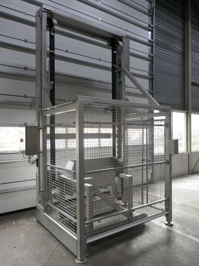 Lachnit lifter for palletboxes 322 L - 식품기계 : 사진 2 Lachnit lifter for palletboxes 322 L - 식품기계 : 사진 2