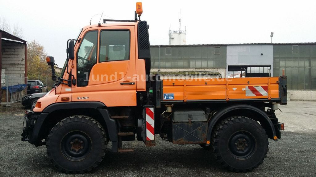 Unimog U 300 Kipper Zugmaschine Kommunalhydraulik U 500 400 U 300 Kipper Zugmaschine Kommunalhydraulik U 500 400 - 지자체/ 특수 차량 : 사진 3 Unimog U 300 Kipper Zugmaschine Kommunalhydraulik U 500 400 U 300 Kipper Zugmaschine Kommunalhydraulik U 500 400 - 지자체/ 특수 차량 : 사진 3