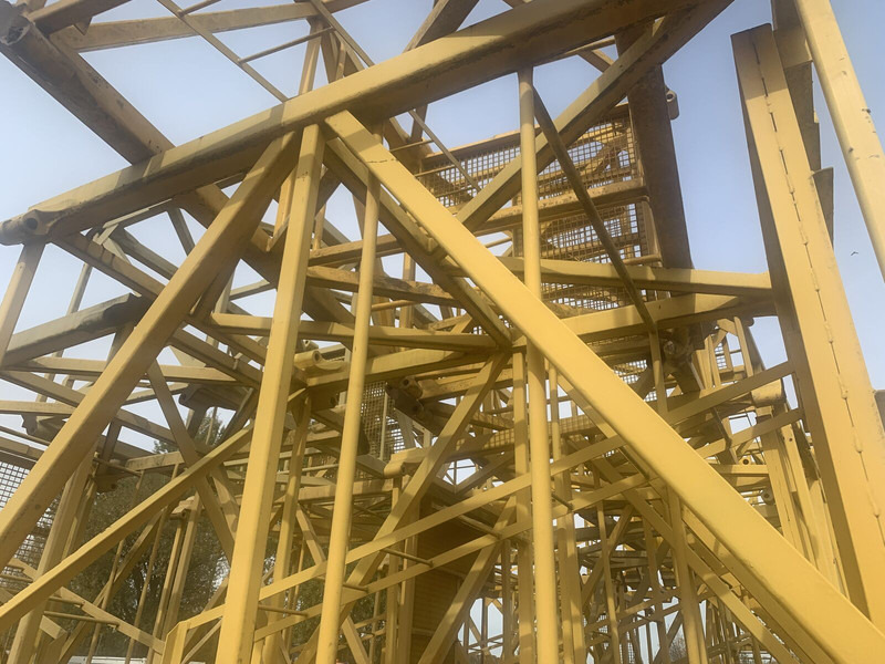 Liebherr 120HC - 타워 크레인 : 사진 3 Liebherr 120HC - 타워 크레인 : 사진 3