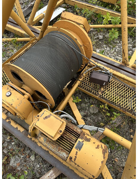 Liebherr 140EC-H10 - 타워 크레인 : 사진 5 Liebherr 140EC-H10 - 타워 크레인 : 사진 5