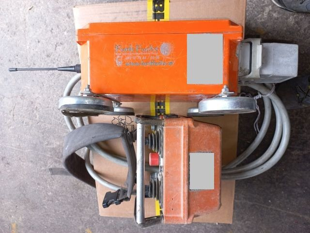 Liebherr crane radio control HBC FSE 524 / FST 722 - 타워 크레인 : 사진 4 Liebherr crane radio control HBC FSE 524 / FST 722 - 타워 크레인 : 사진 4