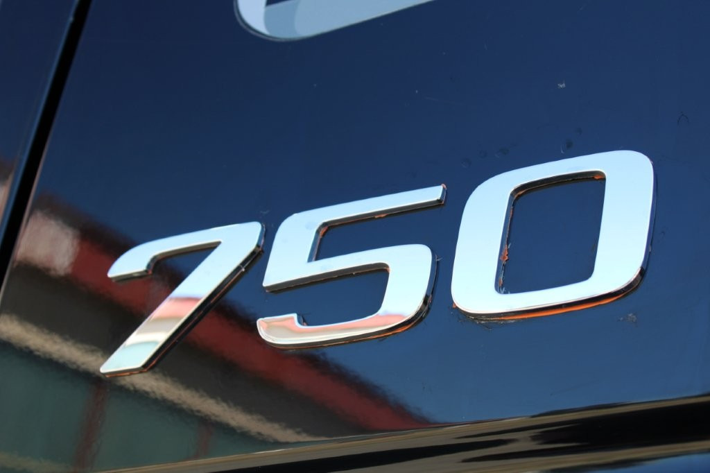 Volvo FH16 750 EURO 6, RETARDER, HYDRAULIKA - 트랙터 유닛 : 사진 4 Volvo FH16 750 EURO 6, RETARDER, HYDRAULIKA - 트랙터 유닛 : 사진 4