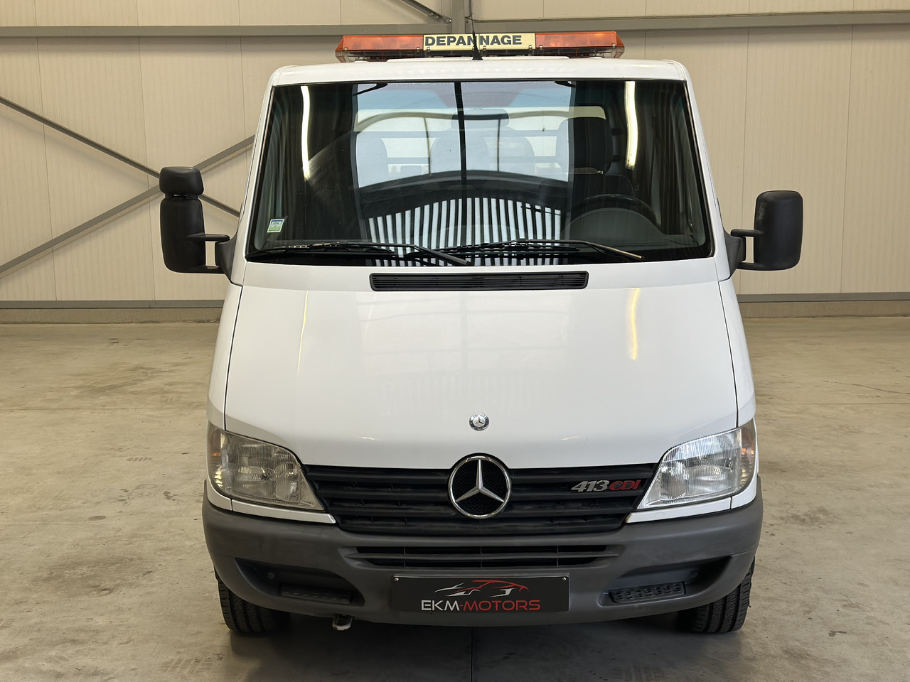 Mersedes Sprinter 413 - 견인 트럭 : 사진 2 Mersedes Sprinter 413 - 견인 트럭 : 사진 2