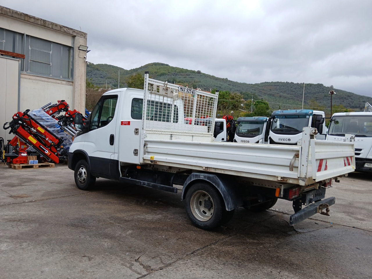 IVECO DAILY 35-120 - 크레인 트럭 : 사진 5 IVECO DAILY 35-120 - 크레인 트럭 : 사진 5