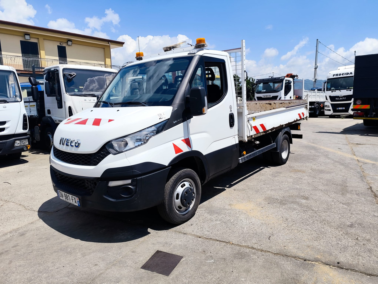 IVECO DAILY 35-130 - 덤프 밴 : 사진 2 IVECO DAILY 35-130 - 덤프 밴 : 사진 2