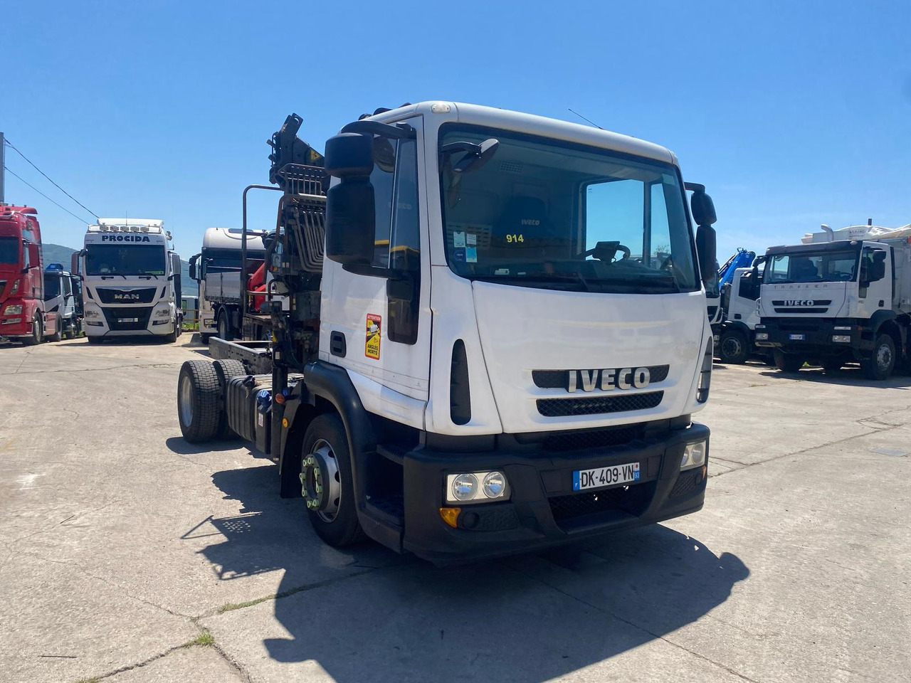 IVECO EUROCARGO 120E25 - 크레인 트럭 : 사진 1 IVECO EUROCARGO 120E25 - 크레인 트럭 : 사진 1