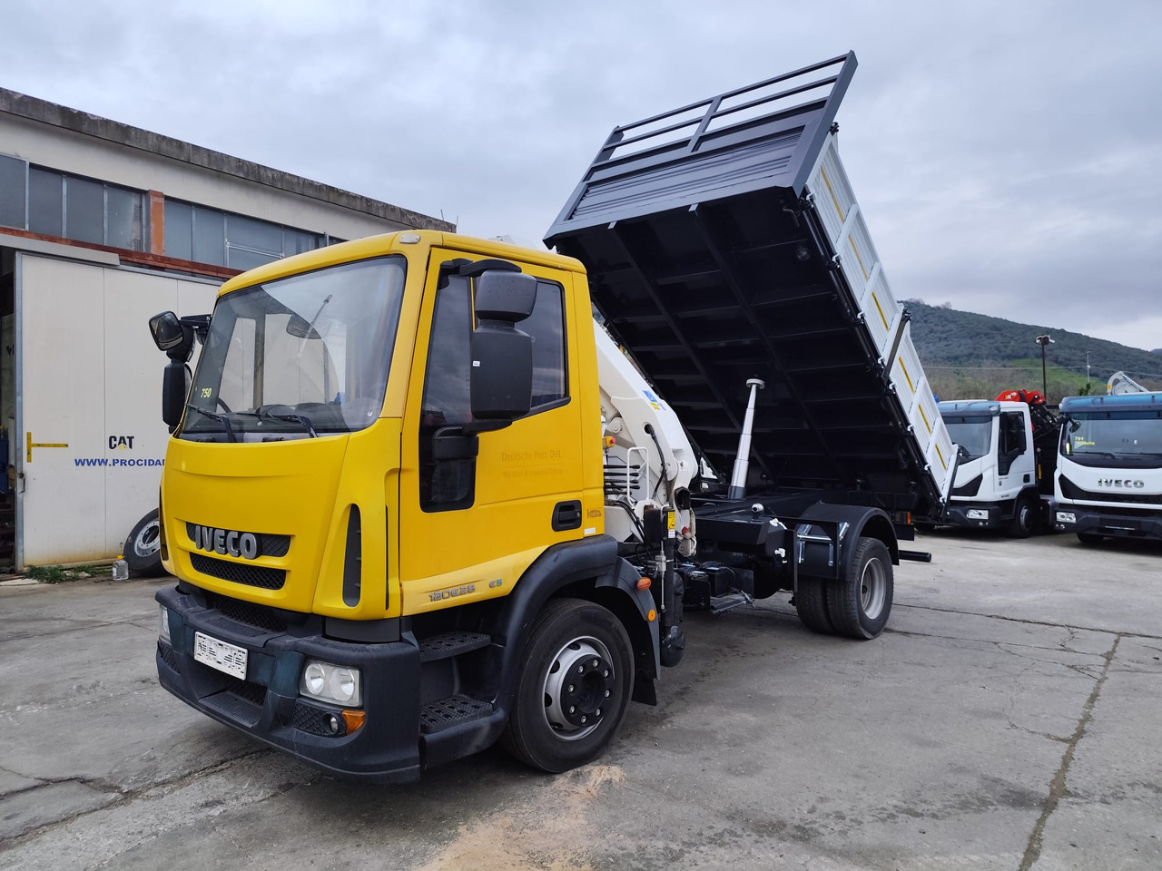 크레인 트럭, 덤프트럭 IVECO EUROCARGO 120E28P : 사진 16 크레인 트럭, 덤프트럭 IVECO EUROCARGO 120E28P : 사진 16