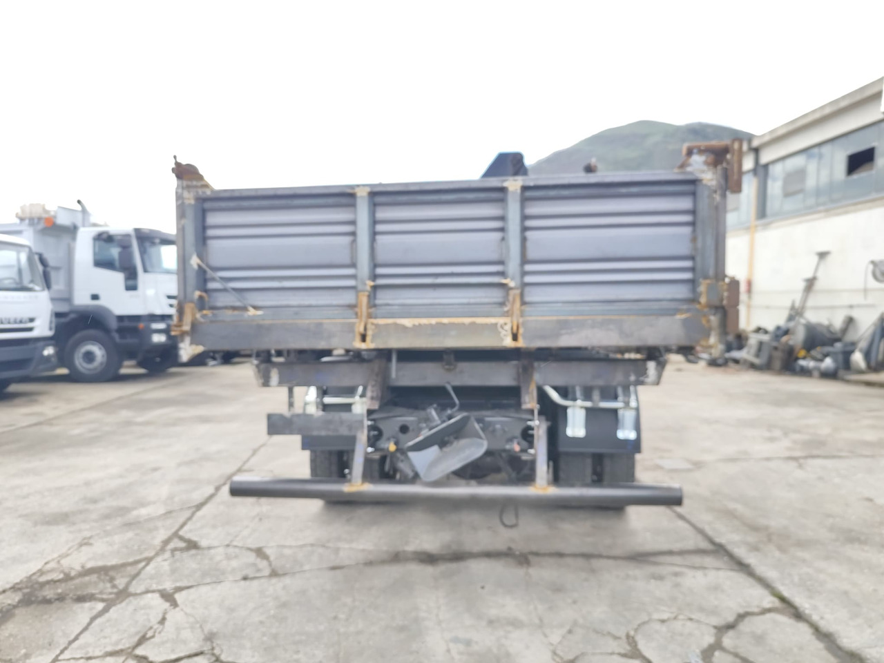 리스 IVECO EUROCARGO 120E28 IVECO EUROCARGO 120E28 : 사진 18
