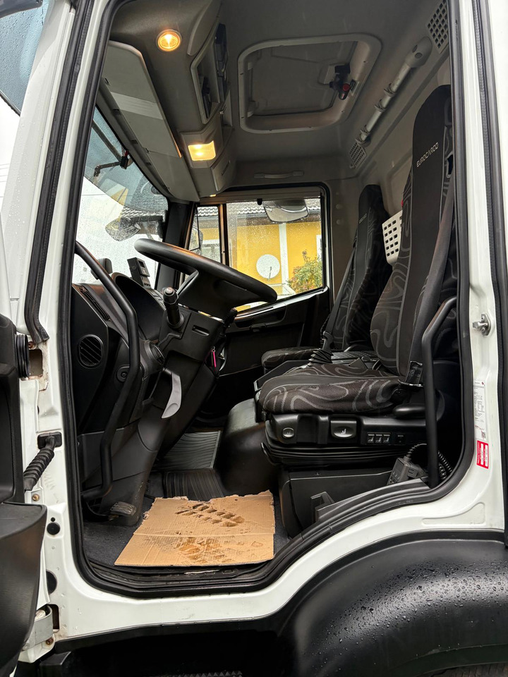 IVECO EUROCARGO 140-250 - 캡 새시 트럭 : 사진 2 IVECO EUROCARGO 140-250 - 캡 새시 트럭 : 사진 2