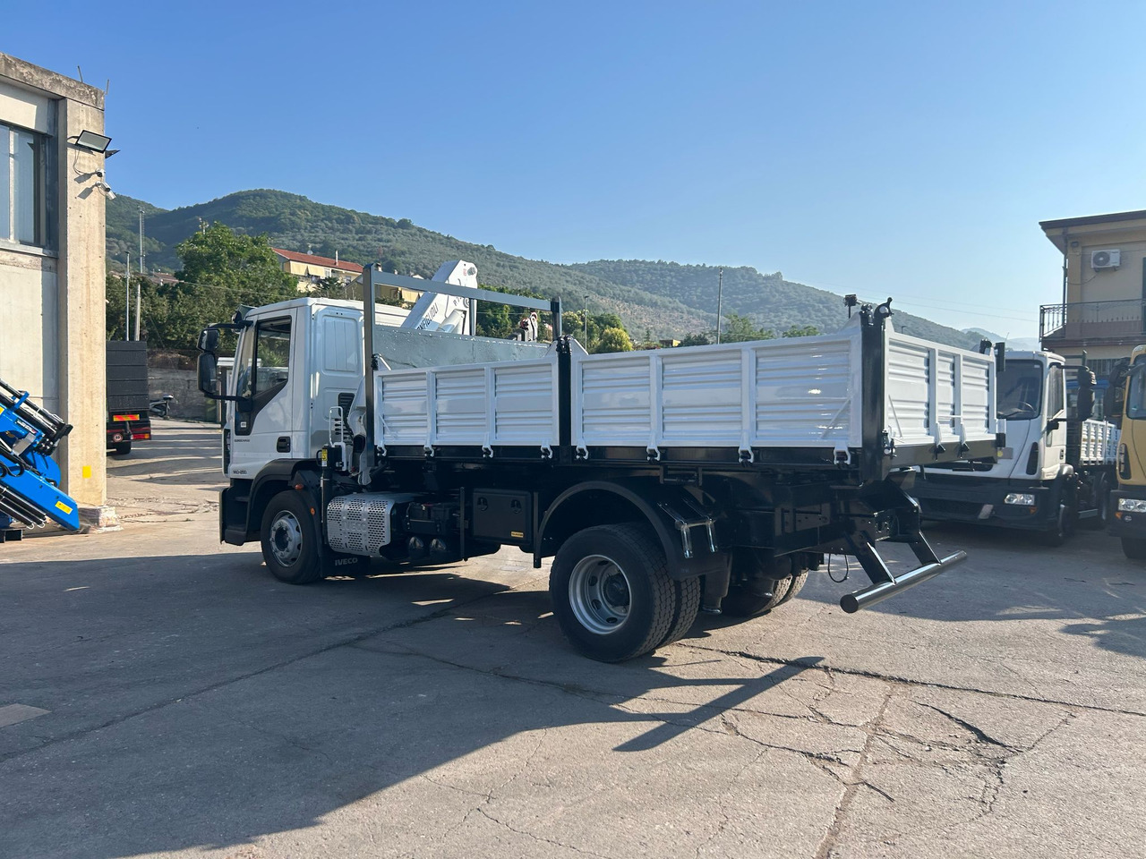 리스 IVECO EUROCARGO 140-250 IVECO EUROCARGO 140-250 : 사진 48