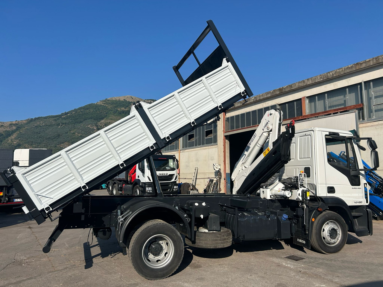리스 IVECO EUROCARGO 140-250 IVECO EUROCARGO 140-250 : 사진 18