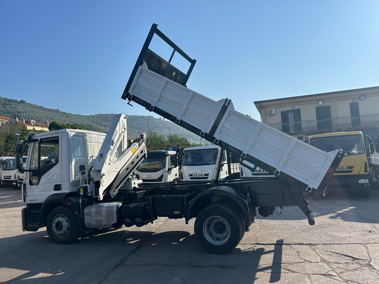 리스 IVECO EUROCARGO 140-250 IVECO EUROCARGO 140-250 : 사진 10