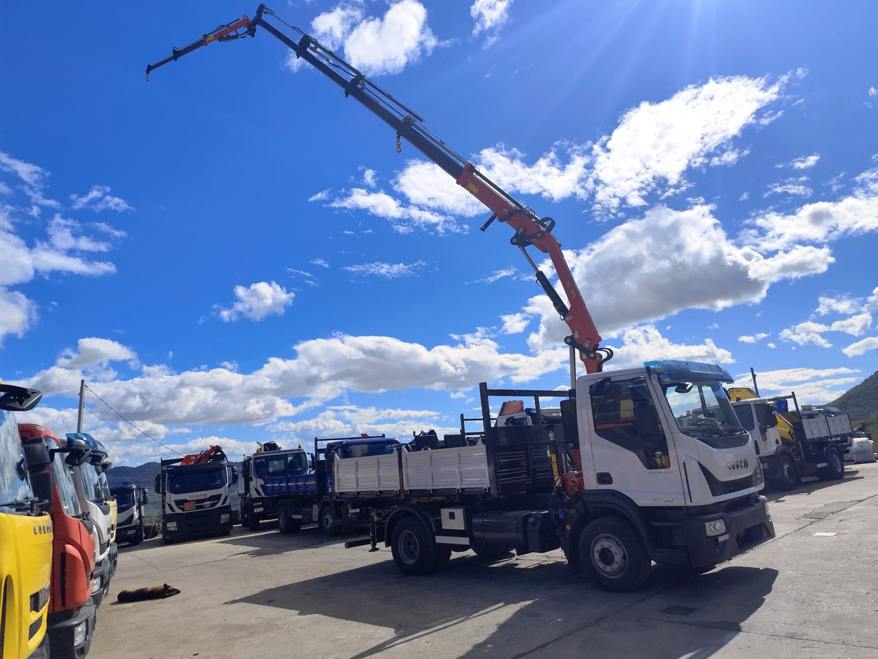 IVECO EUROCARGO 160-250 - 크레인 트럭, 덤프트럭 : 사진 1 IVECO EUROCARGO 160-250 - 크레인 트럭, 덤프트럭 : 사진 1