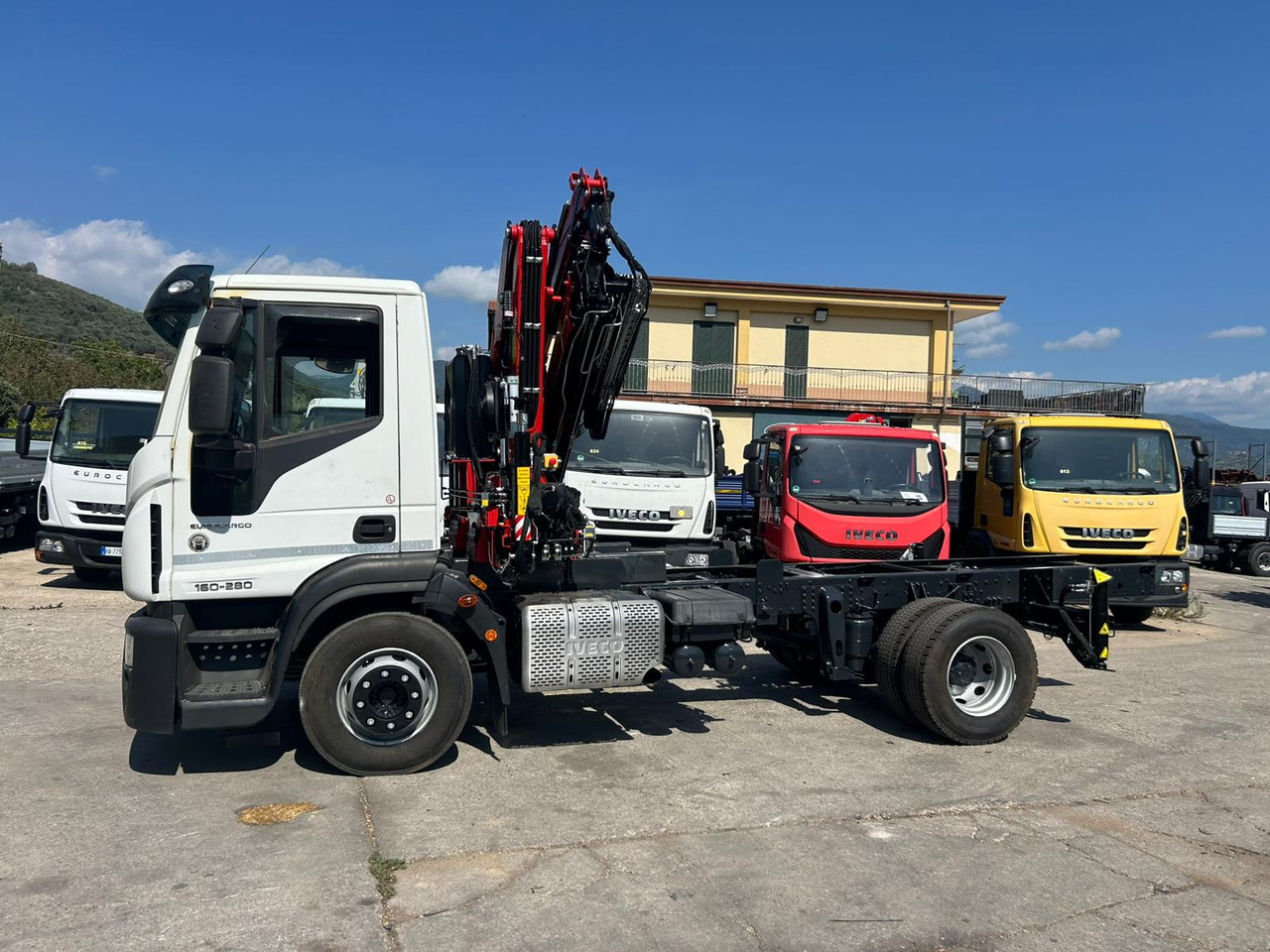 IVECO EUROCARGO 160-280 - 크레인 트럭 : 사진 3 IVECO EUROCARGO 160-280 - 크레인 트럭 : 사진 3