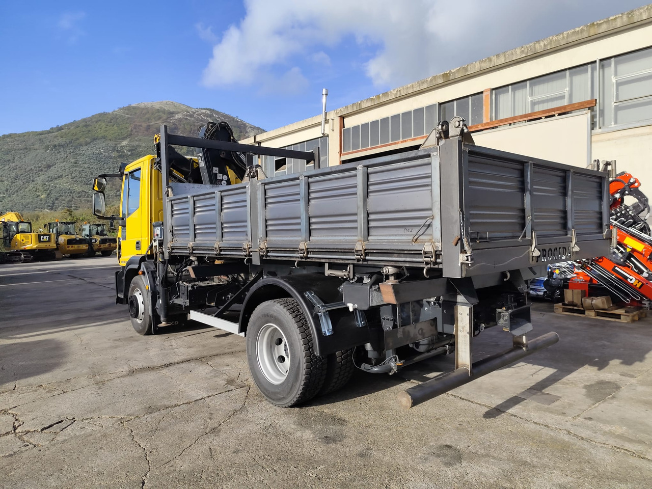 IVECO EUROCARGO 160E30 - 크레인 트럭 : 사진 3 IVECO EUROCARGO 160E30 - 크레인 트럭 : 사진 3