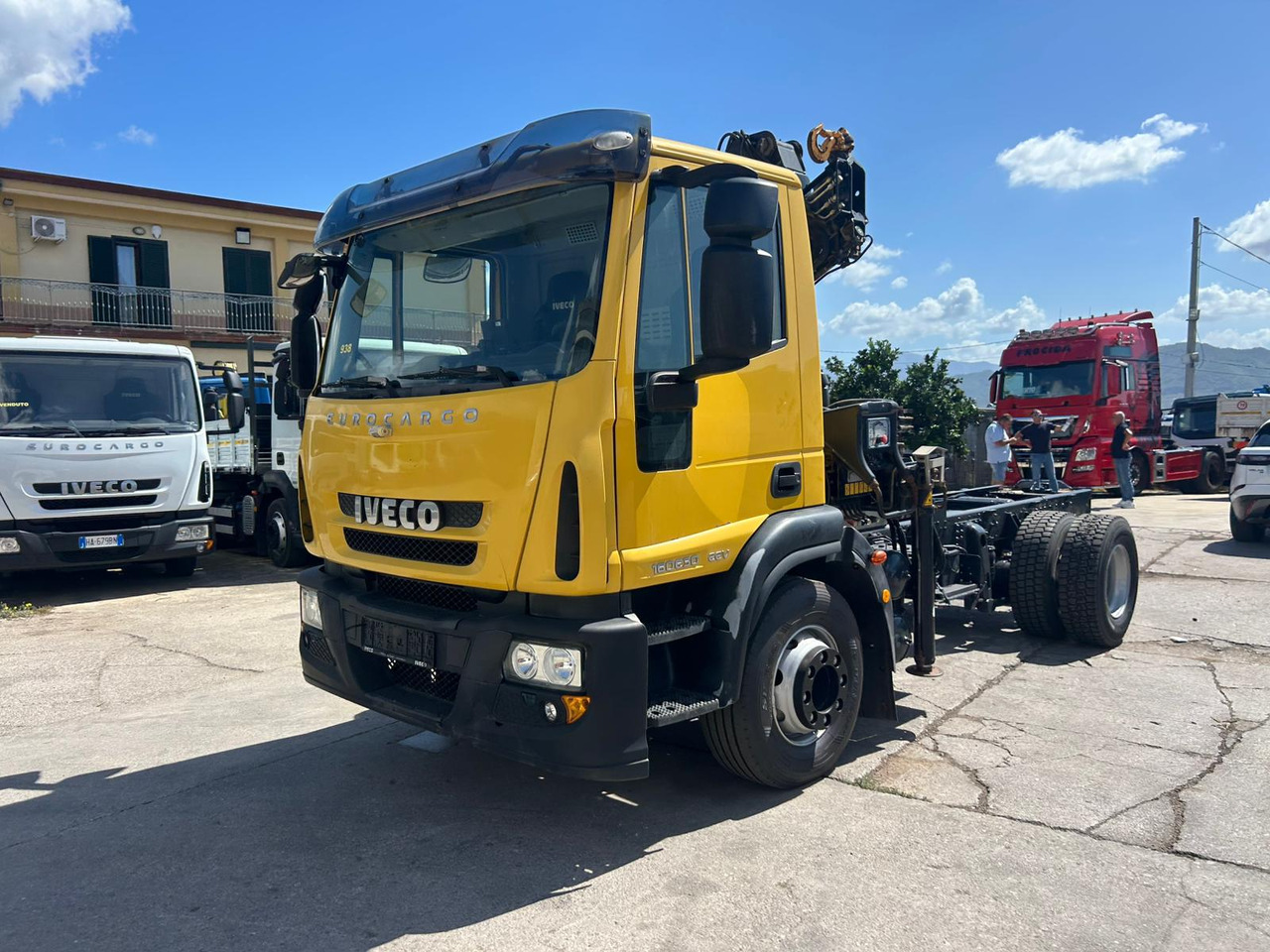 IVECO EUROCARGO 160E30 - 크레인 트럭 : 사진 1 IVECO EUROCARGO 160E30 - 크레인 트럭 : 사진 1