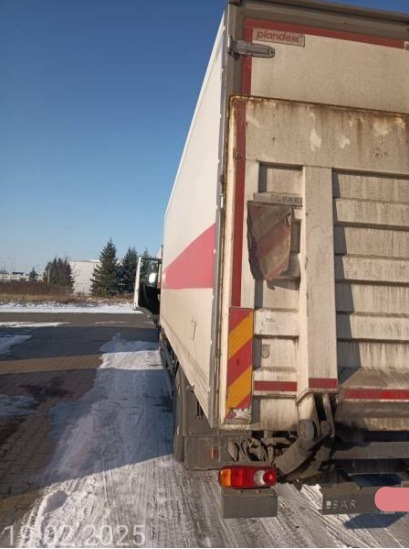 IVECO EUROCARGO 180-250 - 캡 새시 트럭, 크레인 트럭 : 사진 3 IVECO EUROCARGO 180-250 - 캡 새시 트럭, 크레인 트럭 : 사진 3