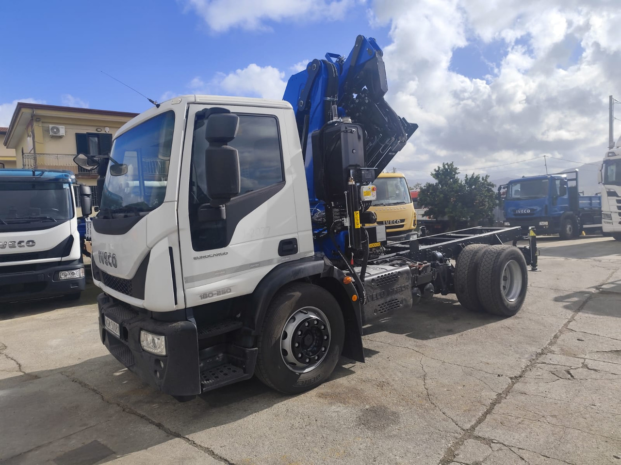 IVECO EUROCARGO 180-250 - 크레인 트럭, 크레인 트럭 : 사진 1 IVECO EUROCARGO 180-250 - 크레인 트럭, 크레인 트럭 : 사진 1