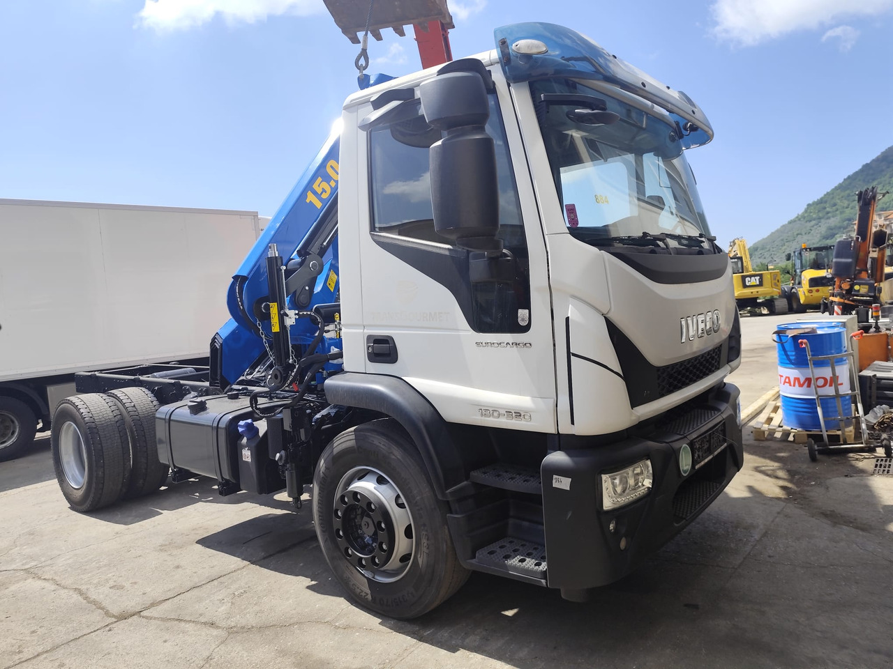 IVECO EUROCARGO 180-320 - 크레인 트럭 : 사진 1 IVECO EUROCARGO 180-320 - 크레인 트럭 : 사진 1