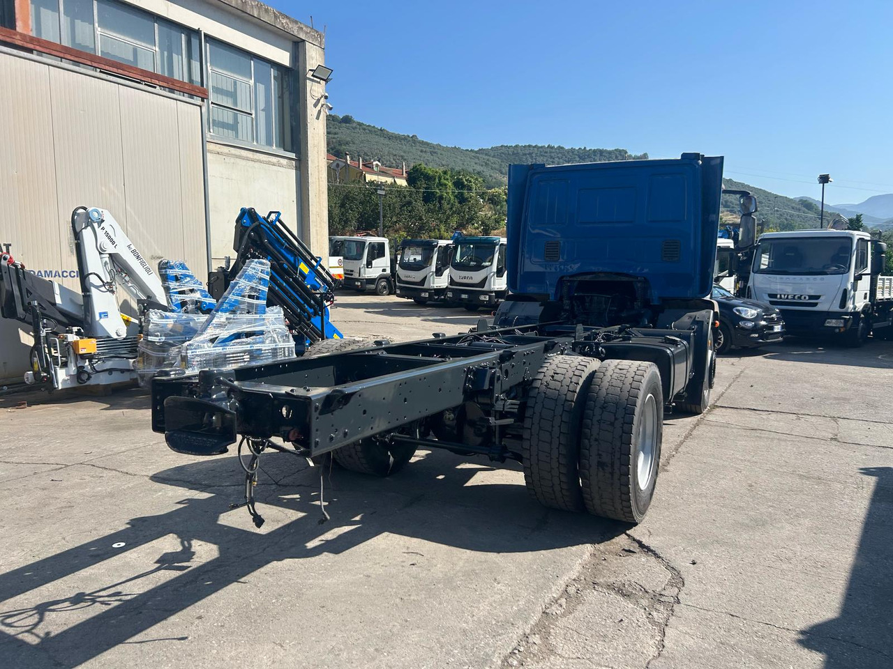 캡 새시 트럭 IVECO EUROCARGO 190EL28 : 사진 11