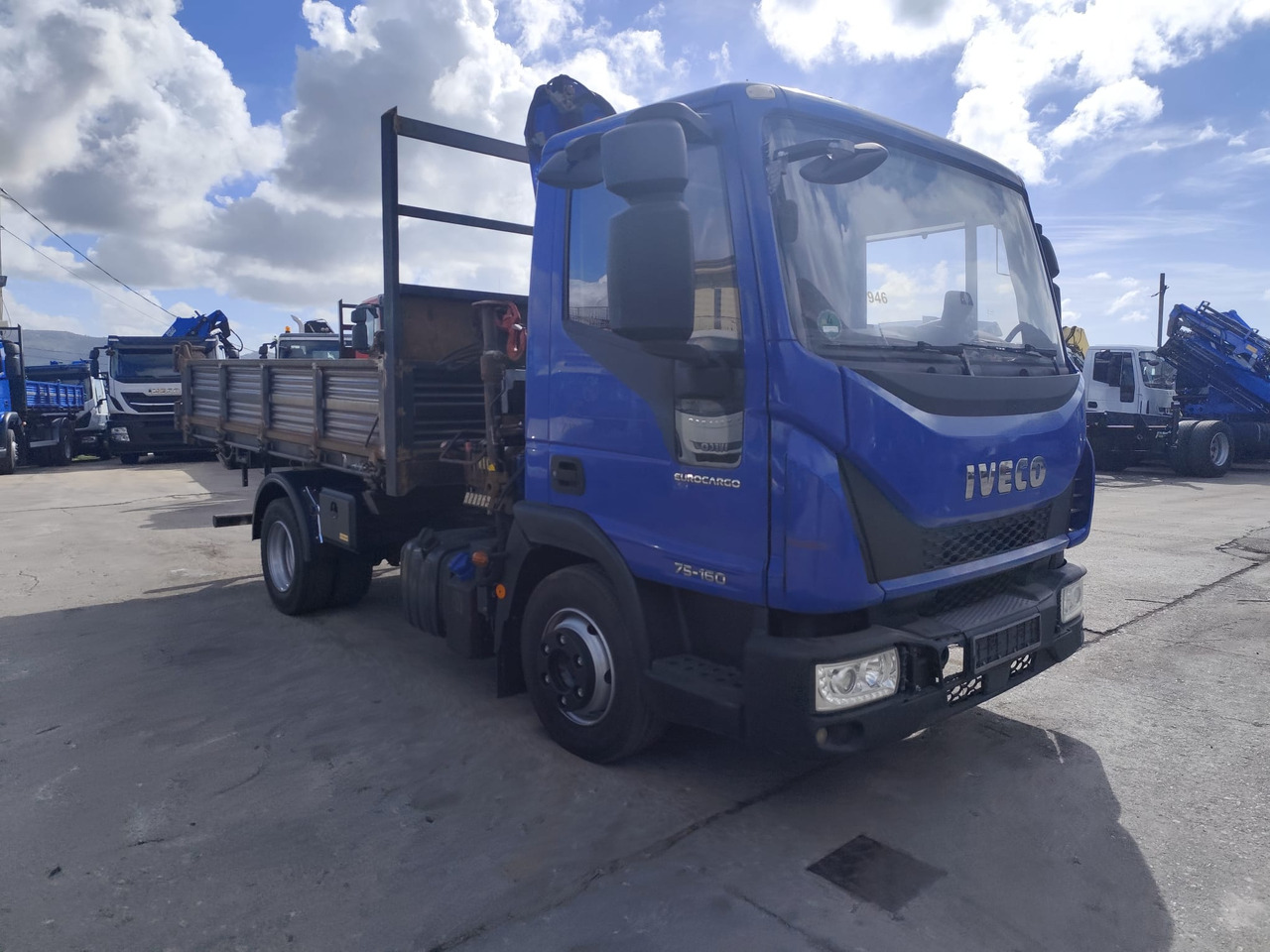 IVECO EUROCARGO 75-160 - 크레인 트럭 : 사진 1 IVECO EUROCARGO 75-160 - 크레인 트럭 : 사진 1