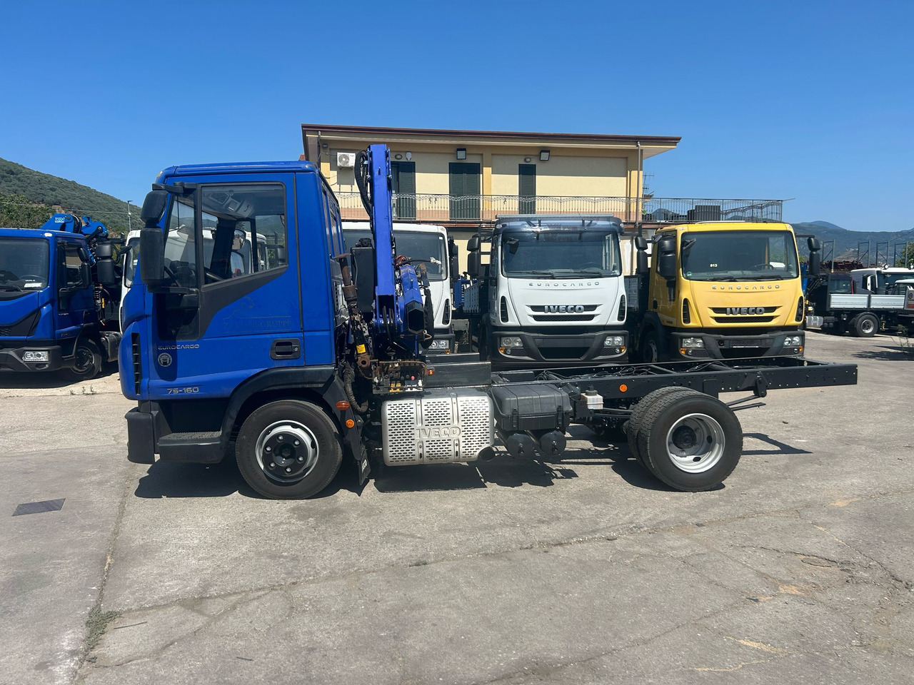 IVECO EUROCARGO 75-160 - 크레인 트럭, 크레인 트럭 : 사진 2 IVECO EUROCARGO 75-160 - 크레인 트럭, 크레인 트럭 : 사진 2