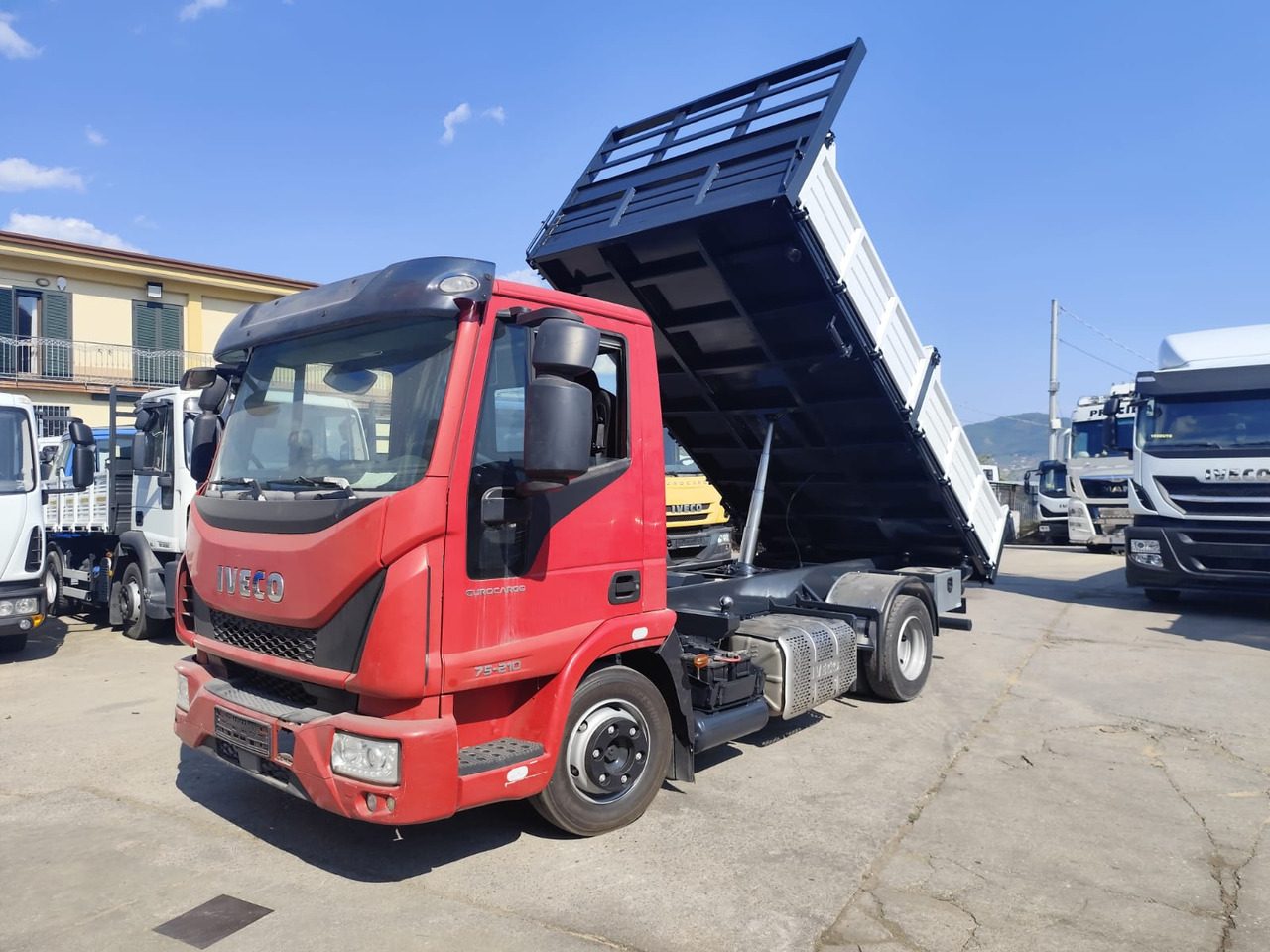 IVECO EUROCARGO 80-190 - 캡 새시 트럭 : 사진 1 IVECO EUROCARGO 80-190 - 캡 새시 트럭 : 사진 1