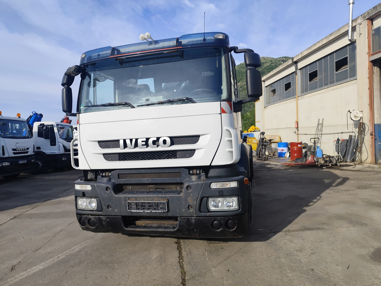 IVECO STRALIS 260S45 - 크레인 트럭 : 사진 4 IVECO STRALIS 260S45 - 크레인 트럭 : 사진 4