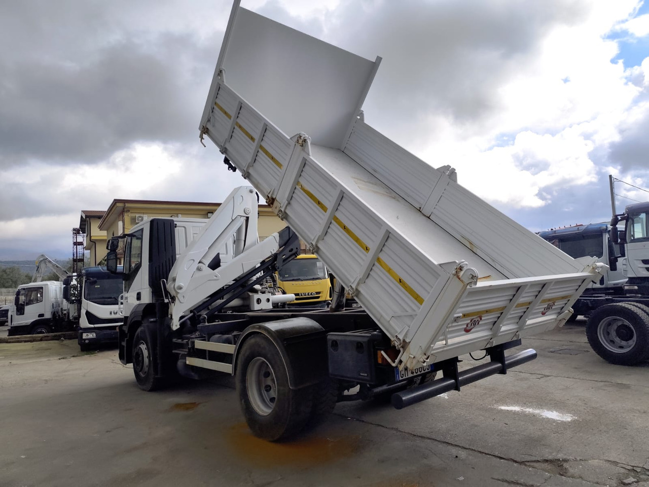 IVECO STRALIS AD 190S31P - 크레인 트럭, 덤프트럭 : 사진 5 IVECO STRALIS AD 190S31P - 크레인 트럭, 덤프트럭 : 사진 5