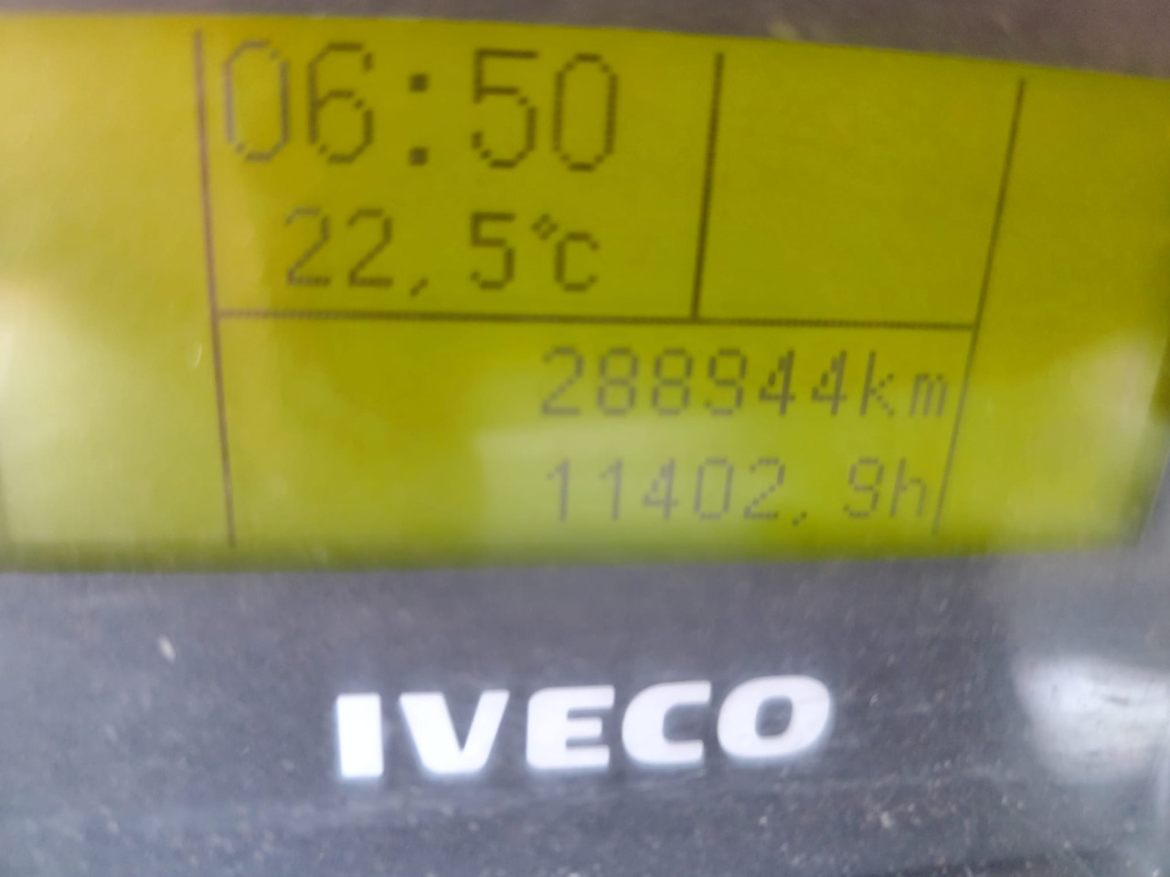 IVECO TRAKKER 190T36 - 크레인 트럭 : 사진 3 IVECO TRAKKER 190T36 - 크레인 트럭 : 사진 3