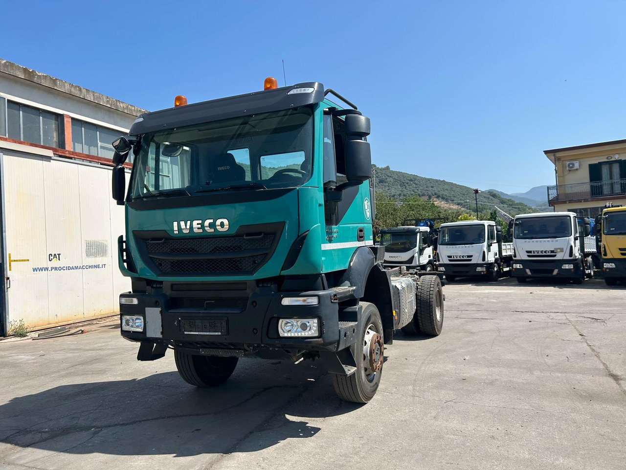 IVECO TRAKKER 190T41 - 캡 새시 트럭 : 사진 4 IVECO TRAKKER 190T41 - 캡 새시 트럭 : 사진 4