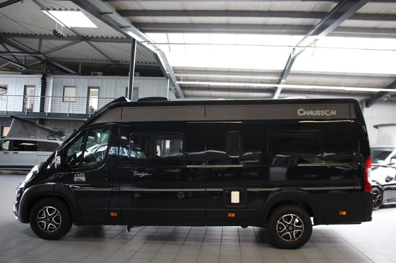 Chausson V 690/10 AT-9 Premium Road Hubbett Rampe Solar - 캠핑 밴 : 사진 3 Chausson V 690/10 AT-9 Premium Road Hubbett Rampe Solar - 캠핑 밴 : 사진 3