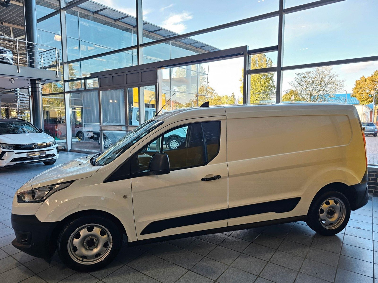 Ford Transit Connect Kasten lang - 차량 : 사진 4 Ford Transit Connect Kasten lang - 차량 : 사진 4
