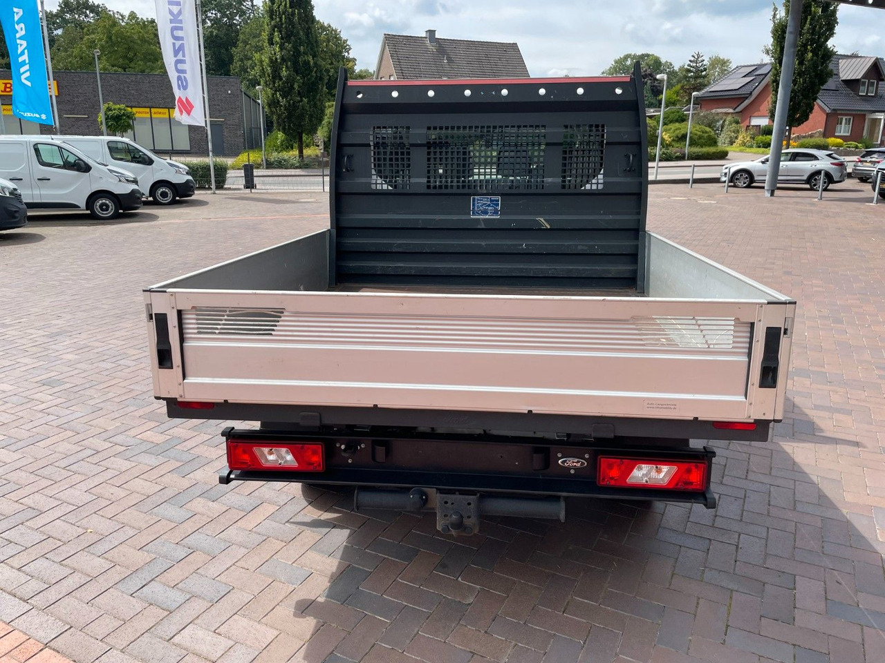 Ford Transit Pritsche 2,0 310 L2 DoKa Klima DAB AHK - 플랫베드 밴, 콤비 밴 : 사진 3 Ford Transit Pritsche 2,0 310 L2 DoKa Klima DAB AHK - 플랫베드 밴, 콤비 밴 : 사진 3