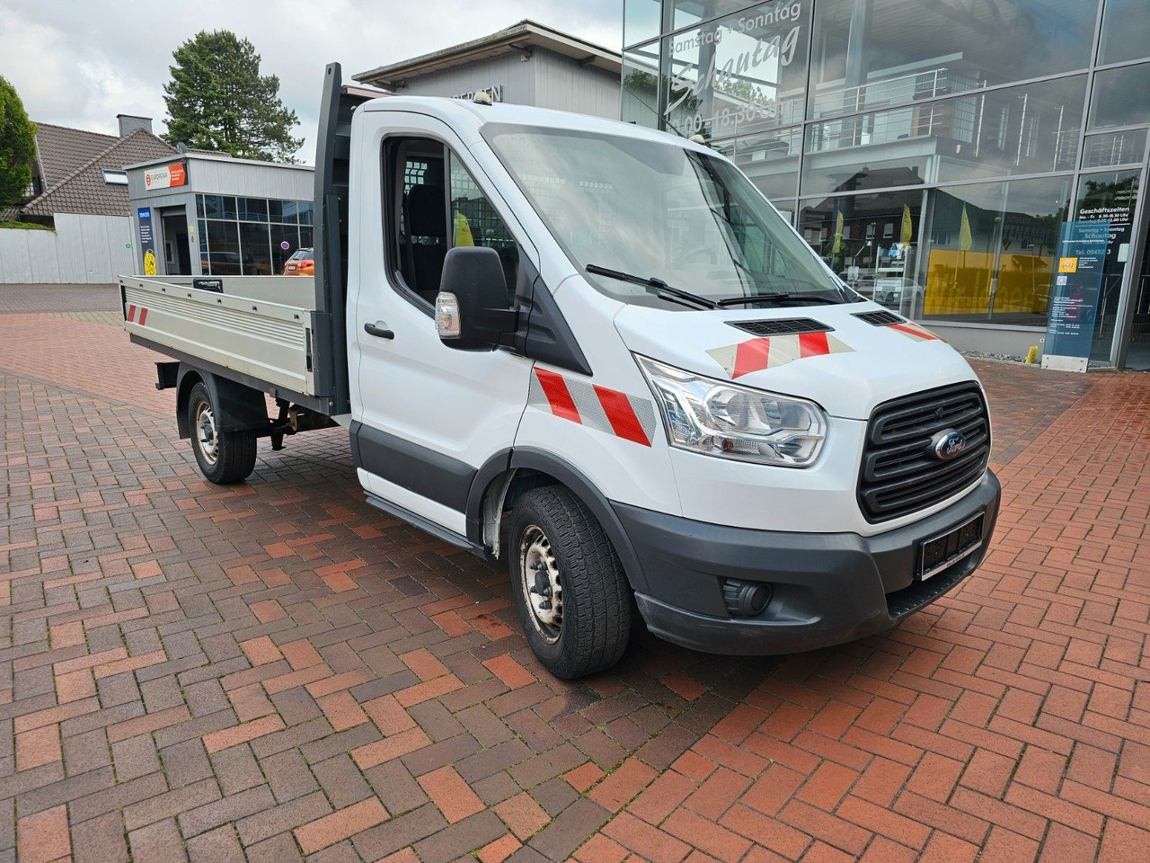 Ford Transit Pritsche 350 L2 Einzelkabine Motorschade - 플랫베드 밴 : 사진 1 Ford Transit Pritsche 350 L2 Einzelkabine Motorschade - 플랫베드 밴 : 사진 1