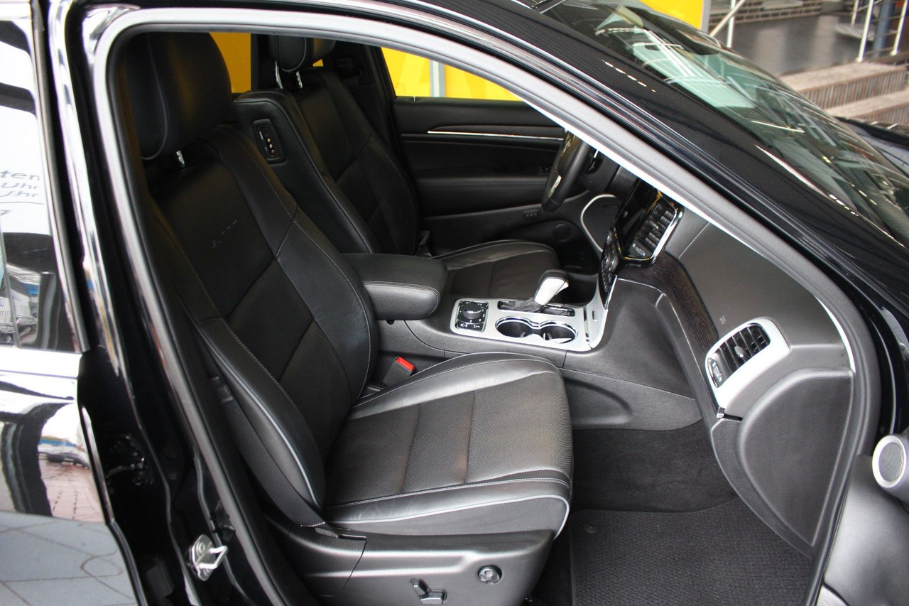Jeep Grand Cherokee 3.0 CRD Summit H&K Pano DVD ACC - SUV : 사진 5 Jeep Grand Cherokee 3.0 CRD Summit H&K Pano DVD ACC - SUV : 사진 5