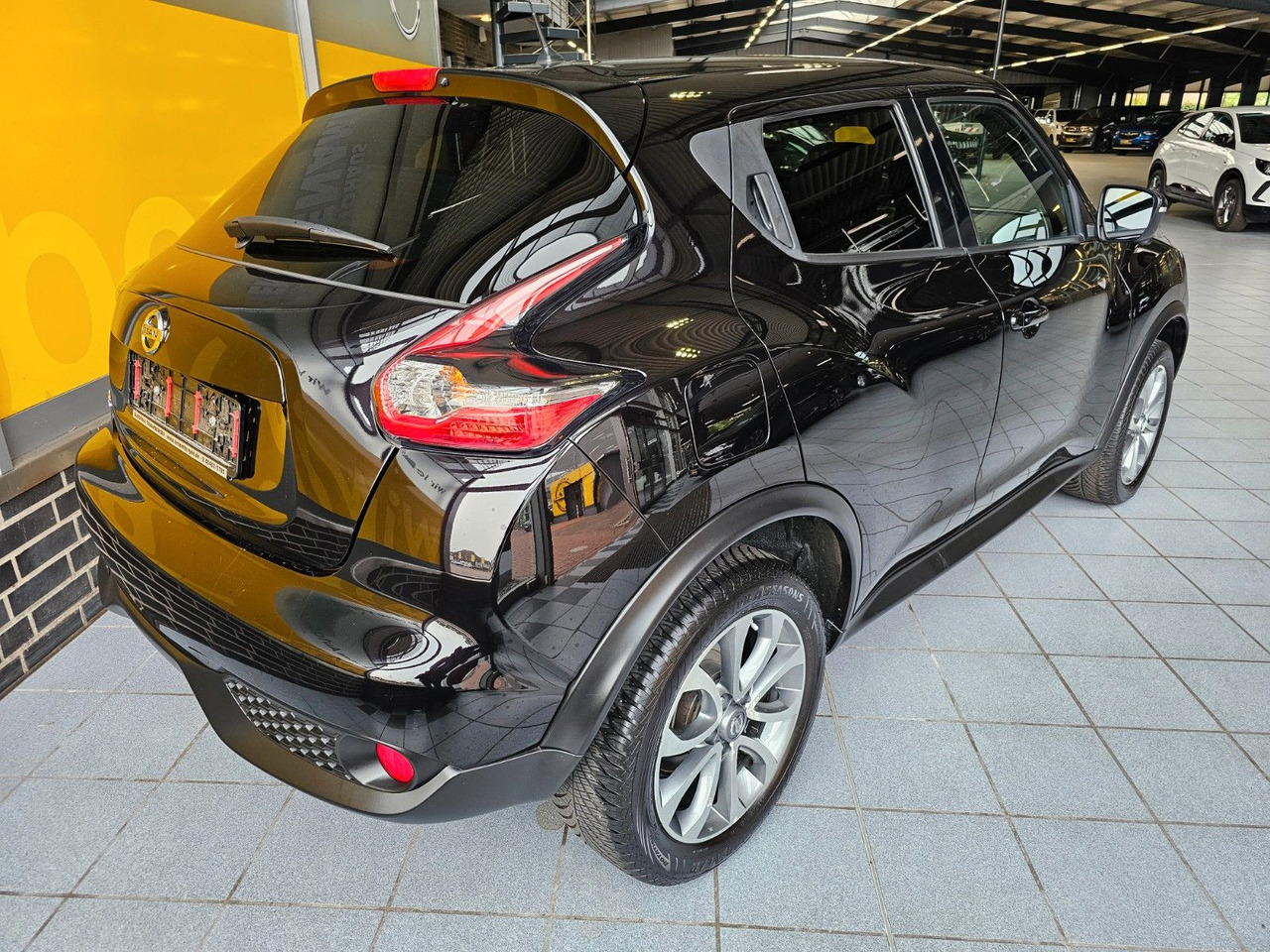 Nissan Juke 1.2 DIG-T 360 / Navi / Ganzjahresreifen - SUV : 사진 4 Nissan Juke 1.2 DIG-T 360 / Navi / Ganzjahresreifen - SUV : 사진 4