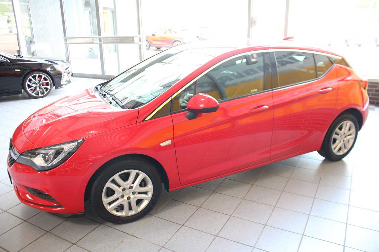 Opel Astra K Lim. Innovation Navi Voll-LED Kamera - 세단 : 사진 5 Opel Astra K Lim. Innovation Navi Voll-LED Kamera - 세단 : 사진 5