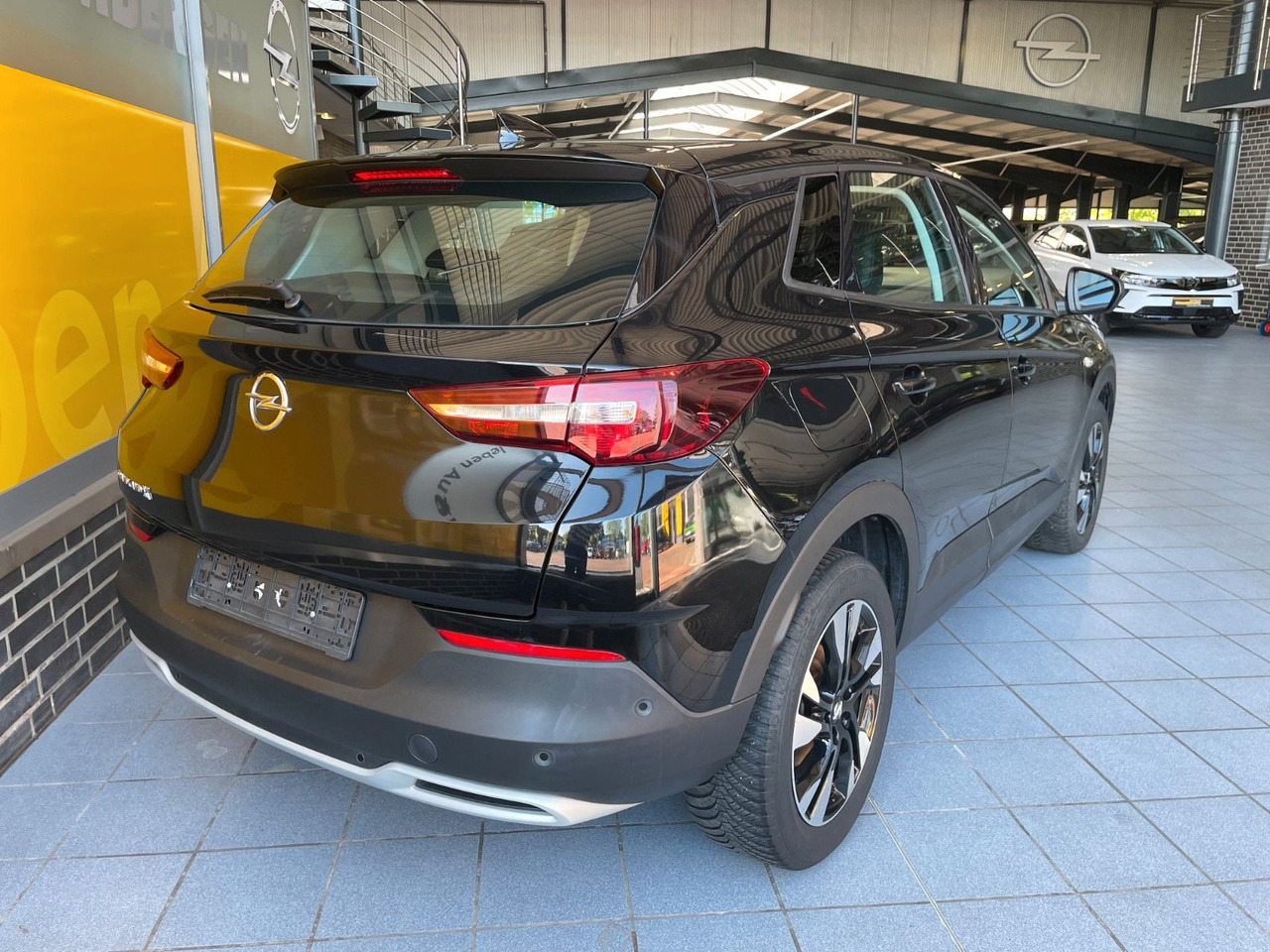 Opel Grandland (X) Elegance Kamera Sitz- & Lenkradhzg - SUV : 사진 3 Opel Grandland (X) Elegance Kamera Sitz- & Lenkradhzg - SUV : 사진 3
