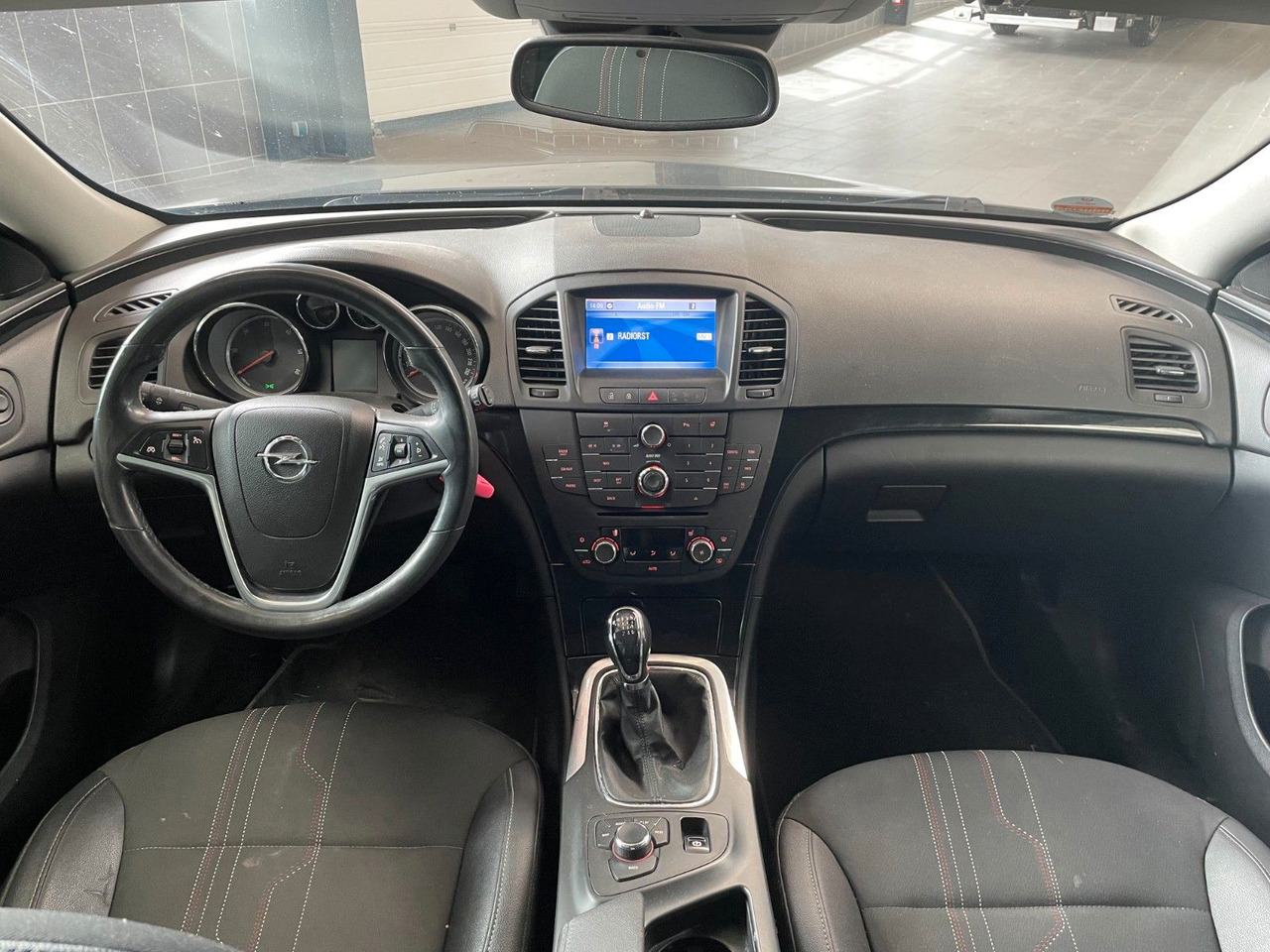 차량 Opel Insignia A Sports Tourer 150 Jahre Opel AHK : 사진 12