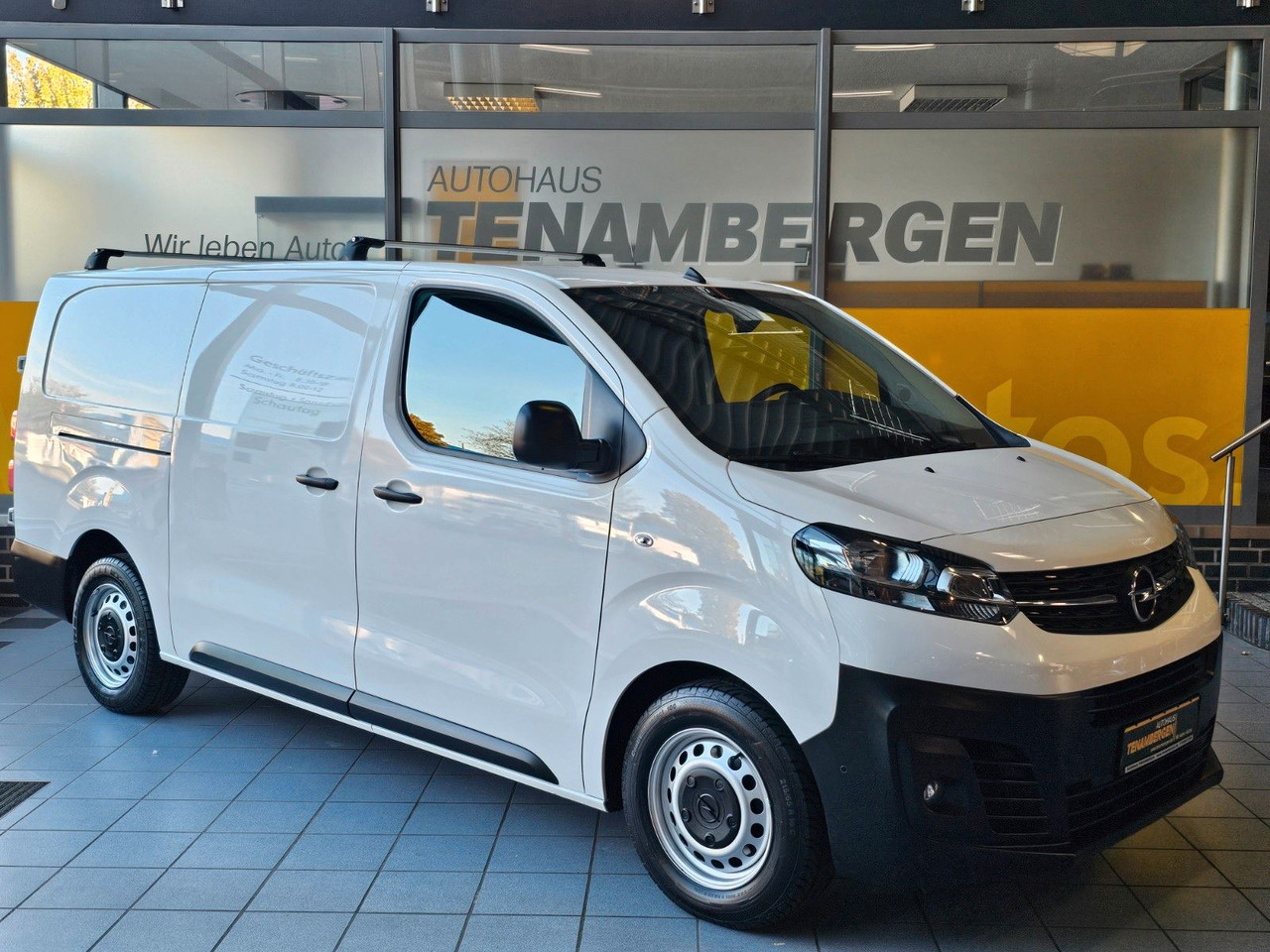 Opel Vivaro Kasten Edition L Sortimo 180°Kamera DAB - 소형 밴 : 사진 1 Opel Vivaro Kasten Edition L Sortimo 180°Kamera DAB - 소형 밴 : 사진 1