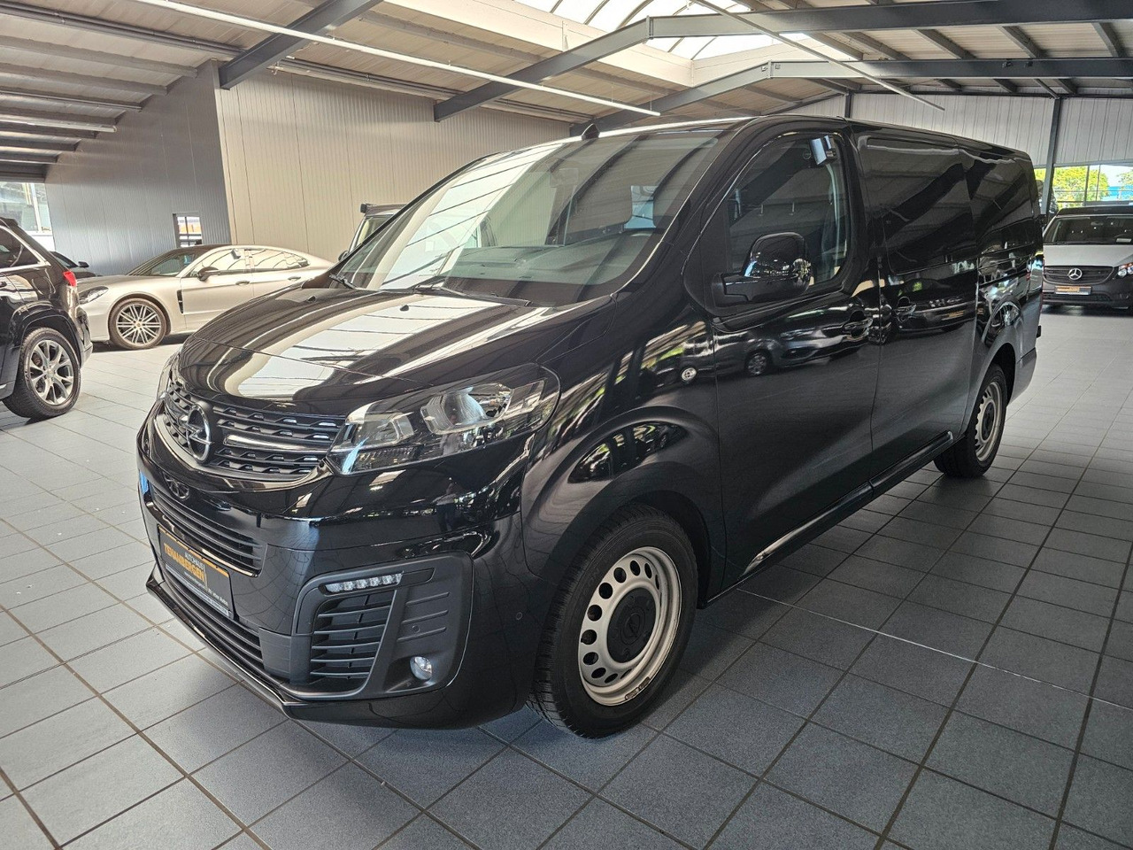 Opel Vivaro Kasten FlexSpace L DoKa Navi CarPlay DAB - 소형 밴, 콤비 밴 : 사진 1 Opel Vivaro Kasten FlexSpace L DoKa Navi CarPlay DAB - 소형 밴, 콤비 밴 : 사진 1