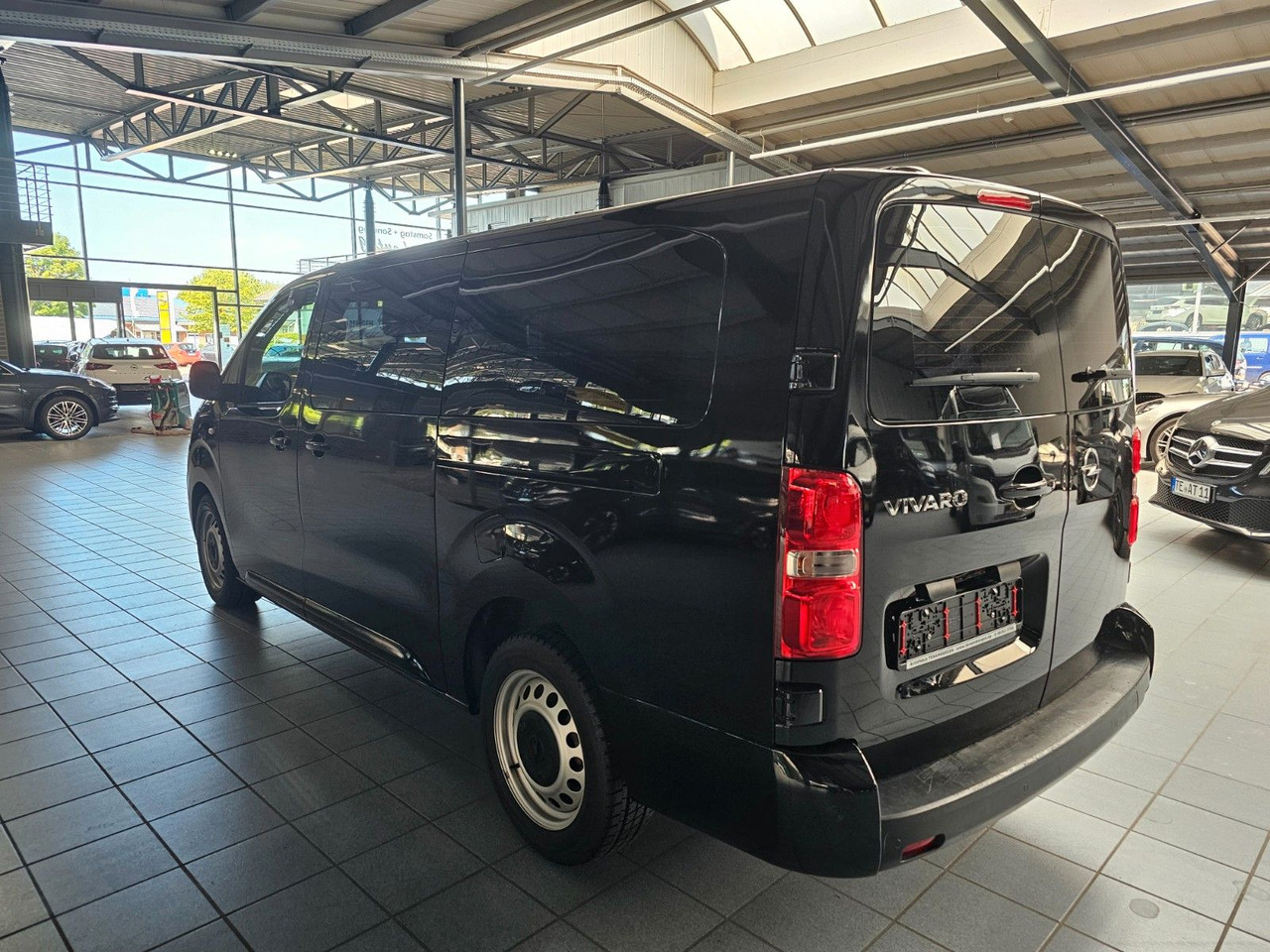 Opel Vivaro Kasten FlexSpace L DoKa Navi CarPlay DAB - 소형 밴, 콤비 밴 : 사진 3 Opel Vivaro Kasten FlexSpace L DoKa Navi CarPlay DAB - 소형 밴, 콤비 밴 : 사진 3
