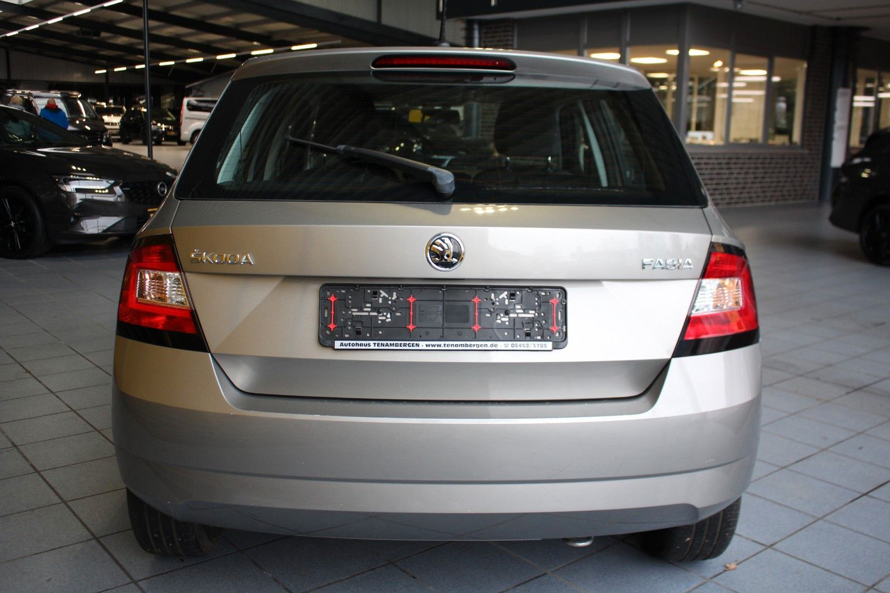 Skoda Fabia Ambition Klima Tempomat Bluetooth - 해치백 : 사진 5 Skoda Fabia Ambition Klima Tempomat Bluetooth - 해치백 : 사진 5