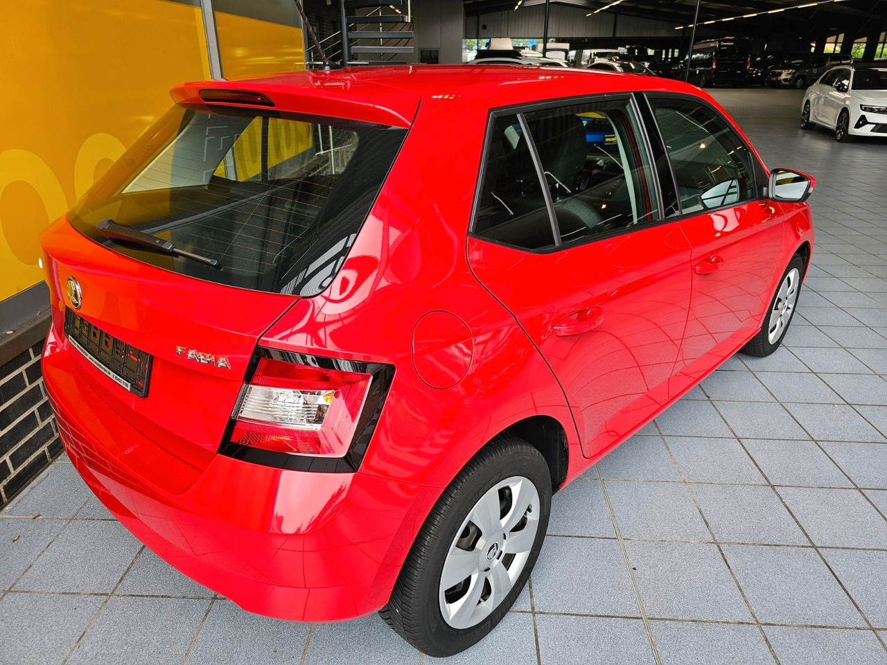 Skoda Fabia Cool Edition SHZ USB - 차량 : 사진 3 Skoda Fabia Cool Edition SHZ USB - 차량 : 사진 3