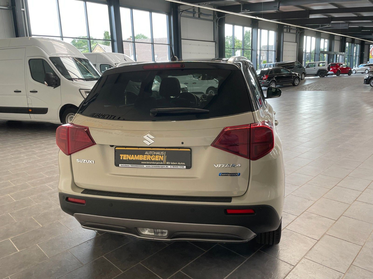 Suzuki Vitara 1.5 Mild-Hybrid Comfort+ 4x2 LED DAB+ ACC - SUV : 사진 4 Suzuki Vitara 1.5 Mild-Hybrid Comfort+ 4x2 LED DAB+ ACC - SUV : 사진 4