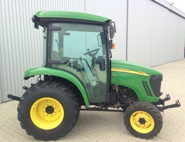 JOHN DEERE 3720 - 장궤형 트랙터 : 사진 2 JOHN DEERE 3720 - 장궤형 트랙터 : 사진 2